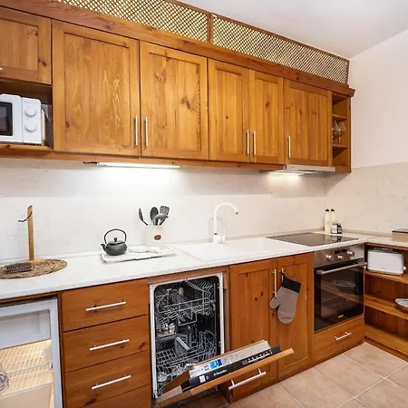 Apartman Host2u Mountain 2 Bedrooms - Fireplace Banszko