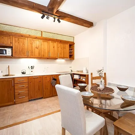 Host2u Mountain 2 Bedrooms - Fireplace * 班斯科