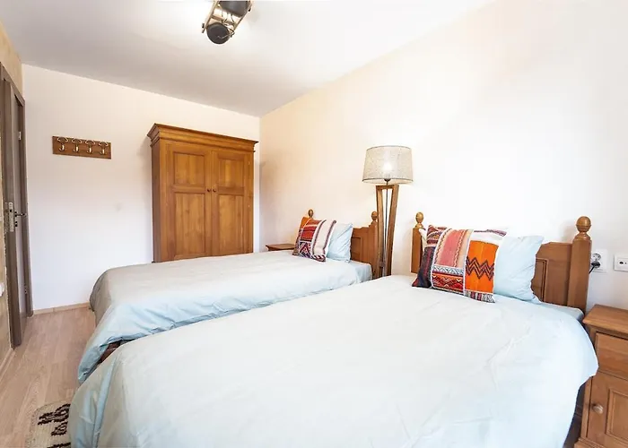 Host2u Mountain 2 Bedrooms - Fireplace