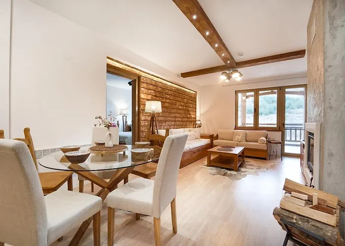 Host2u Mountain 2 Bedrooms - Fireplace